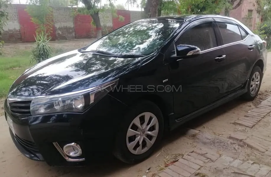 Toyota Corolla 2015 for Sale in Gojra Image-1