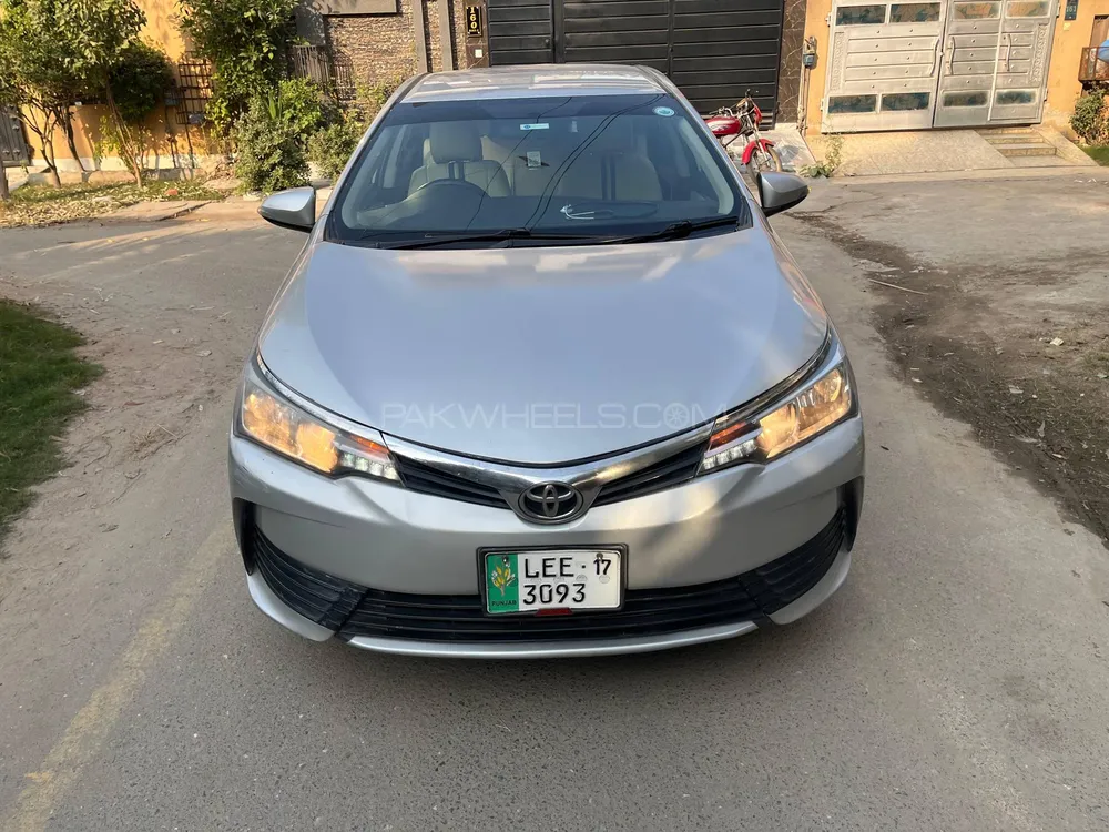 Toyota Corolla 2017 for Sale in Lahore Image-1