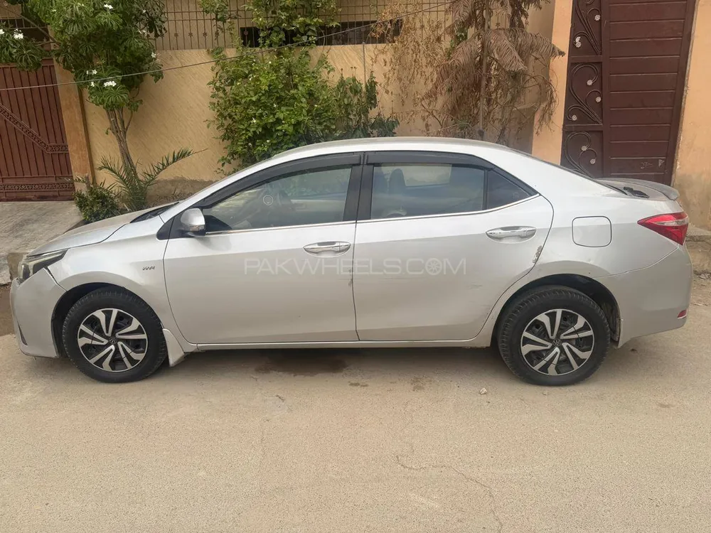 Toyota Corolla 2016 for Sale in Karachi Image-1