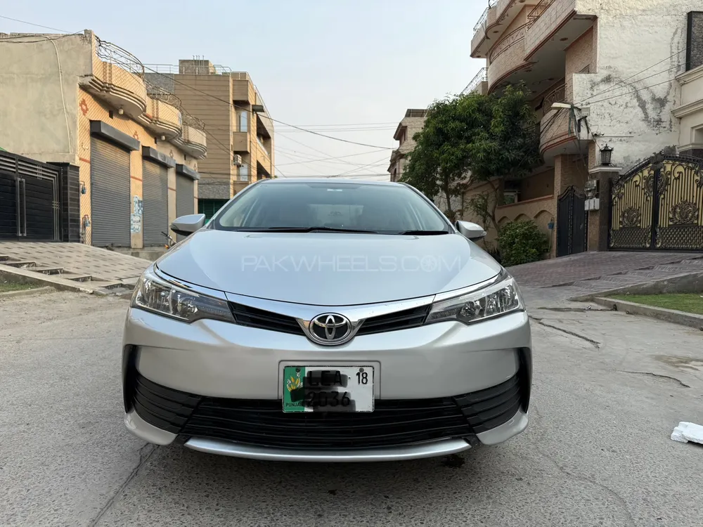 Toyota Corolla 2017 for Sale in Lahore Image-1
