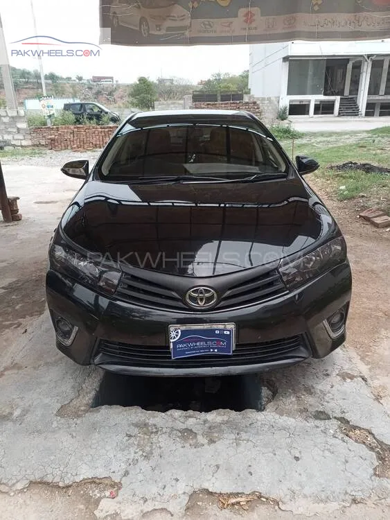 Toyota Corolla 2017 for Sale in Islamabad Image-1