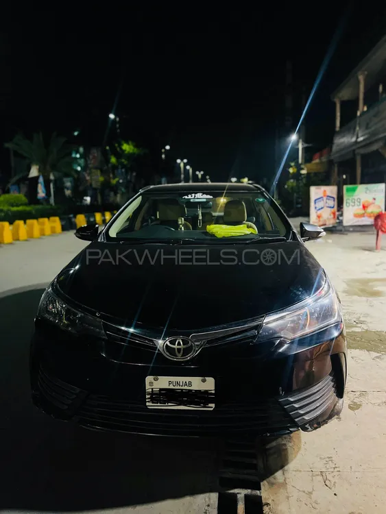Toyota Corolla 2015 for Sale in Gujranwala Image-1