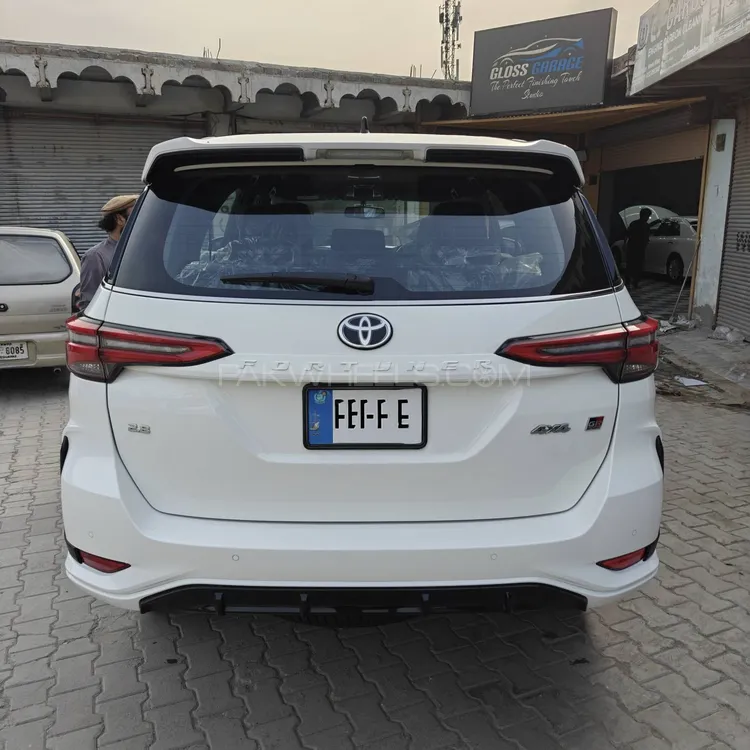 Toyota Fortuner 2024 for Sale in Peshawar Image-1