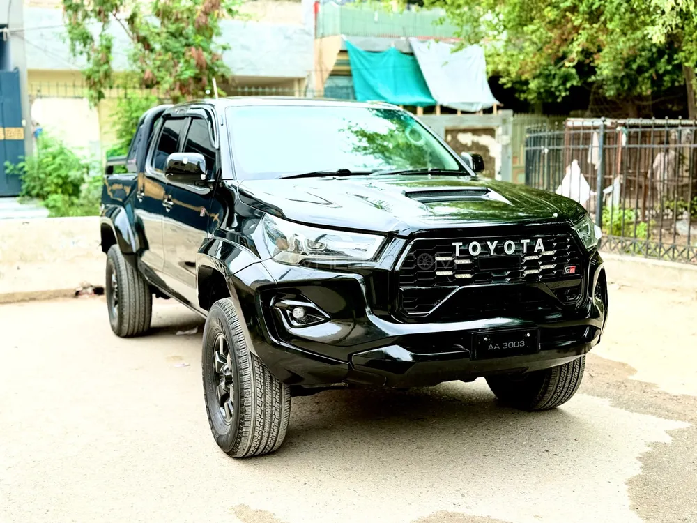 Toyota Hilux 2006 for Sale in Peshawar Image-1