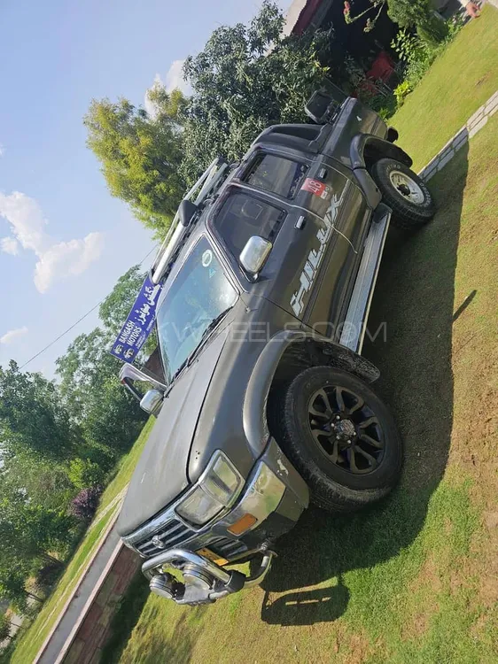 Toyota Hilux 1995 for Sale in Haripur Image-1