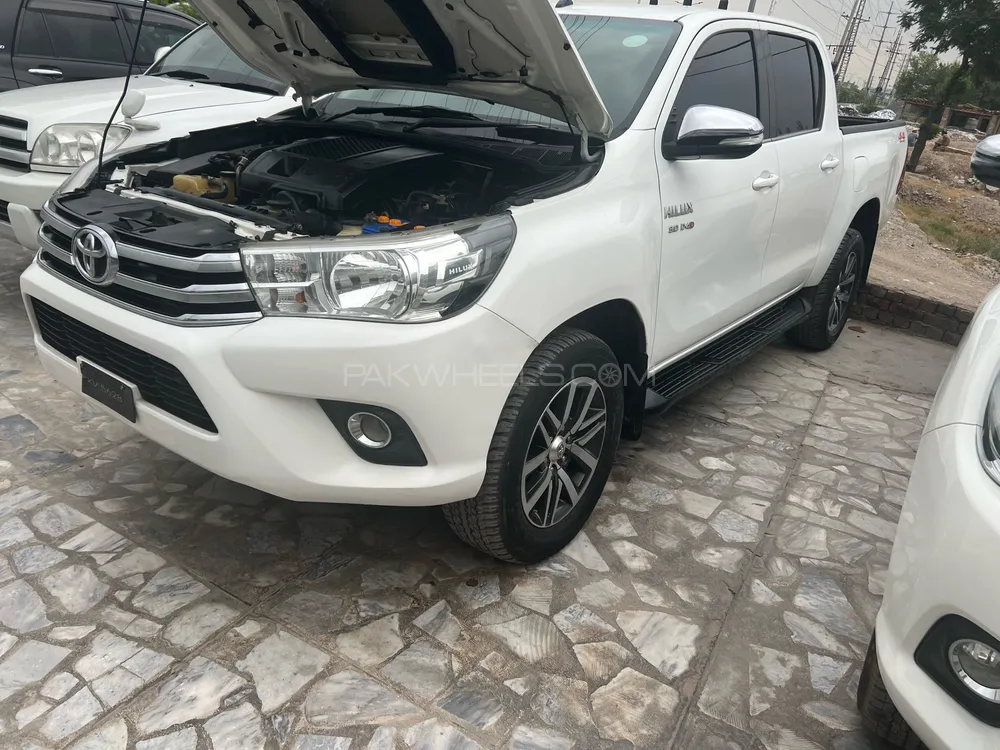 Toyota Hilux 2017 for Sale in Peshawar Image-1