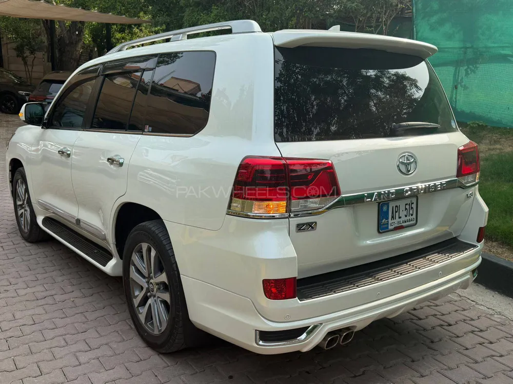 Toyota Land Cruiser 2020 for Sale in Islamabad Toyota Land Cruiser 2020 for Sale in Islamabad Image-4