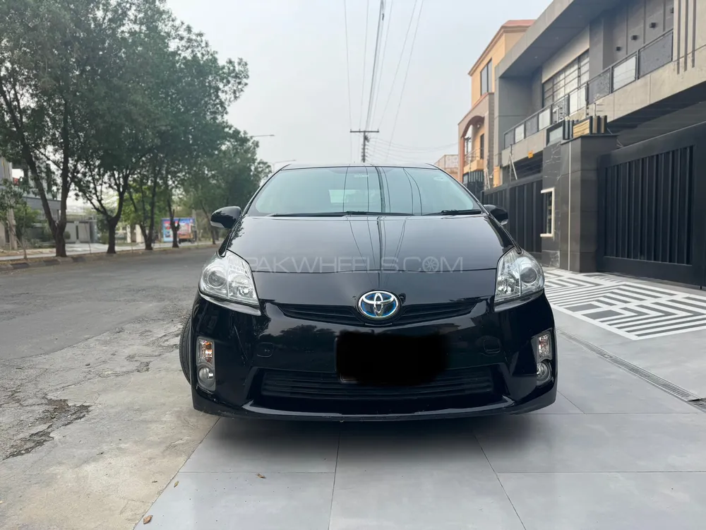 Toyota Prius 2012 for Sale in Lahore Image-1