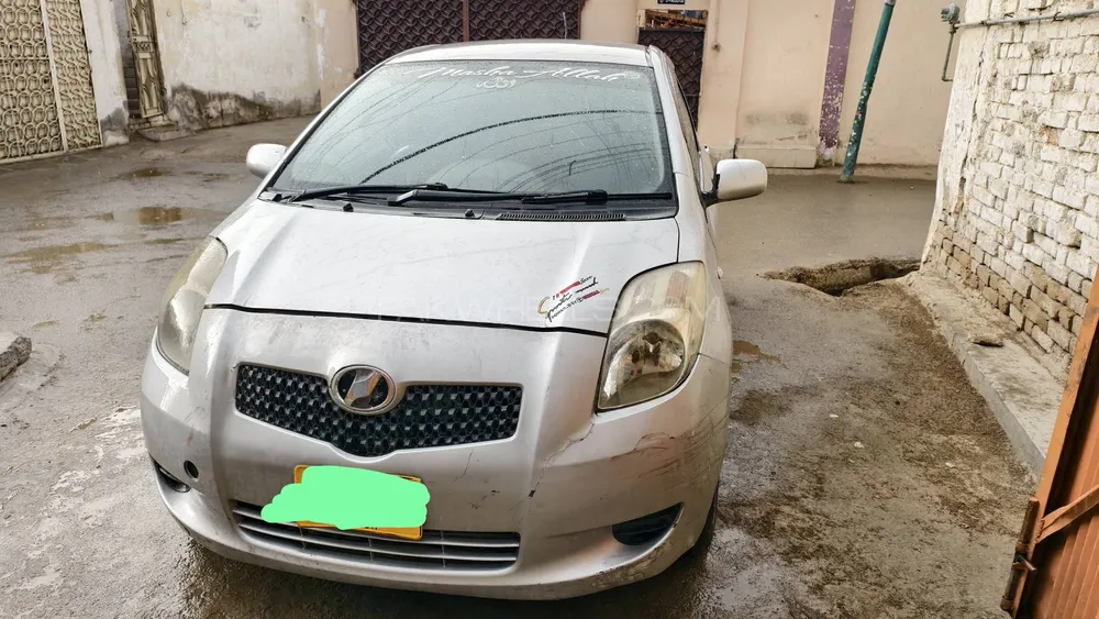 Toyota Vitz 2005 for Sale in Quetta Image-1