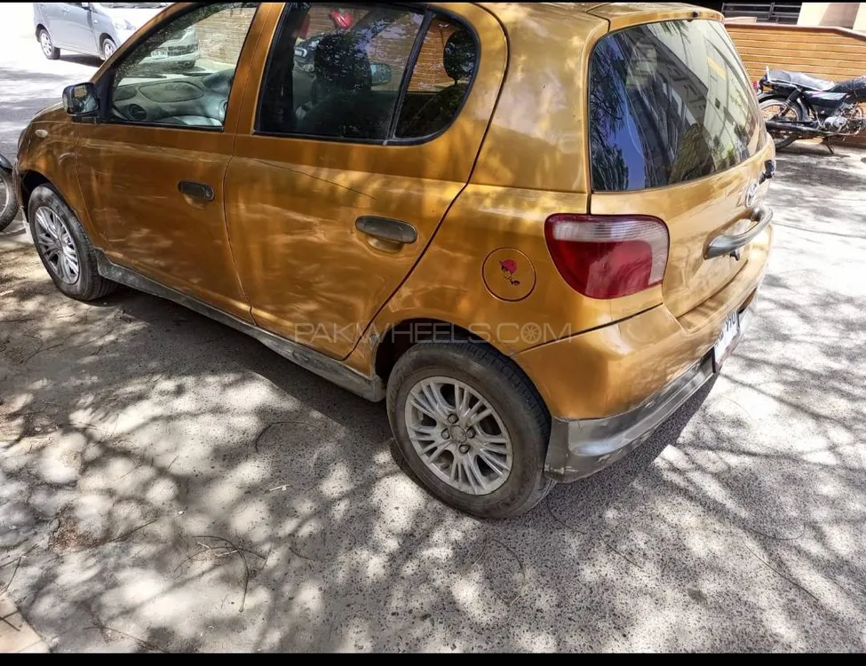 Toyota Vitz 2007 for Sale in Karachi Image-1