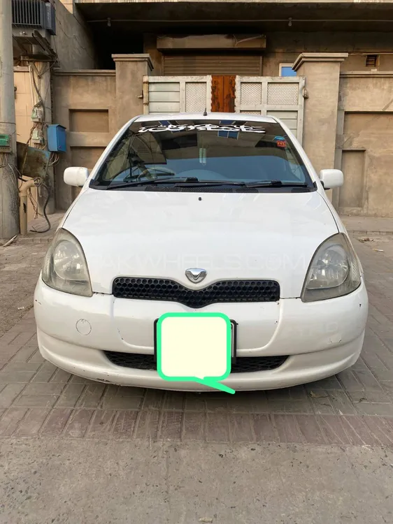Toyota Vitz 2000 for Sale in Faisalabad Image-1