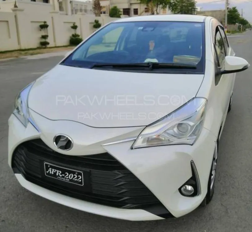 Toyota Vitz 2019 for Sale in Lahore Image-1