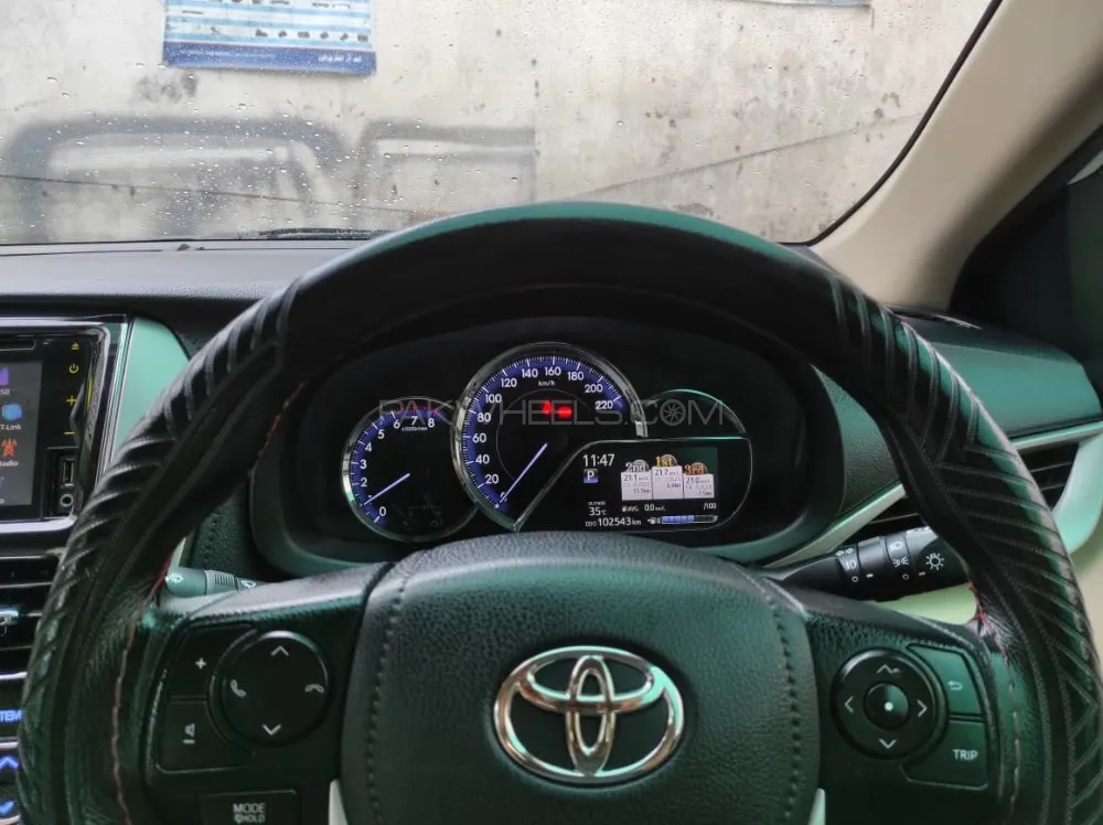 Toyota Yaris Sedan 2020 for Sale in Lahore Image-1