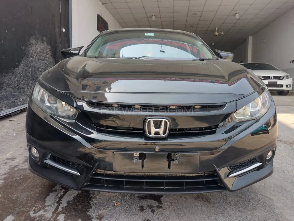 Honda Civic 2017 for Sale in Multan Image-1