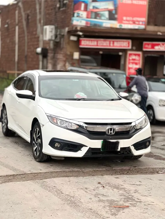 Honda Civic 2017 for Sale in Gujranwala Image-1