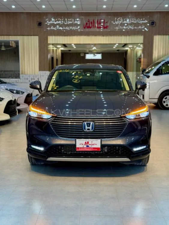 Honda Vezel 2021 for Sale in Swabi Image-1