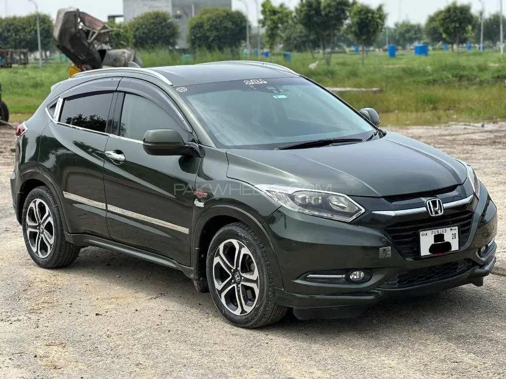 Honda Vezel 2024 for Sale in Lahore Image-1