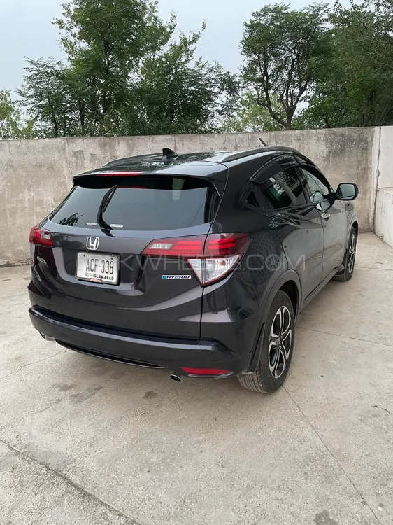 Honda Vezel 2014 for Sale in Islamabad Image-1