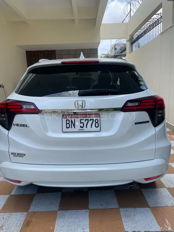 Honda Vezel 2019 for Sale in Karachi Image-1