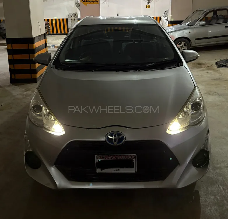 Toyota Aqua 2015 for Sale in Karachi Image-1