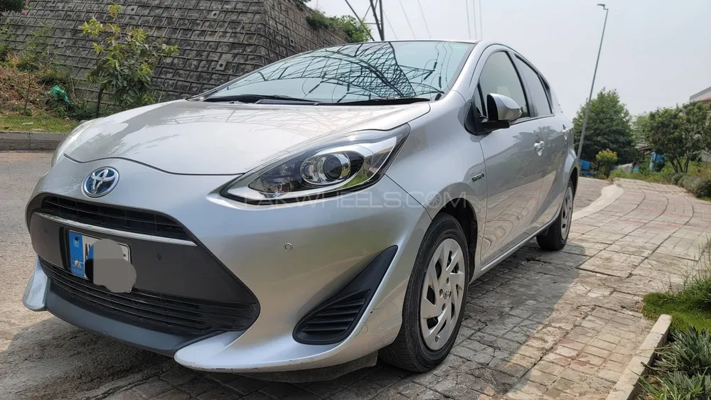 Toyota Aqua 2018 for Sale in Islamabad Image-1