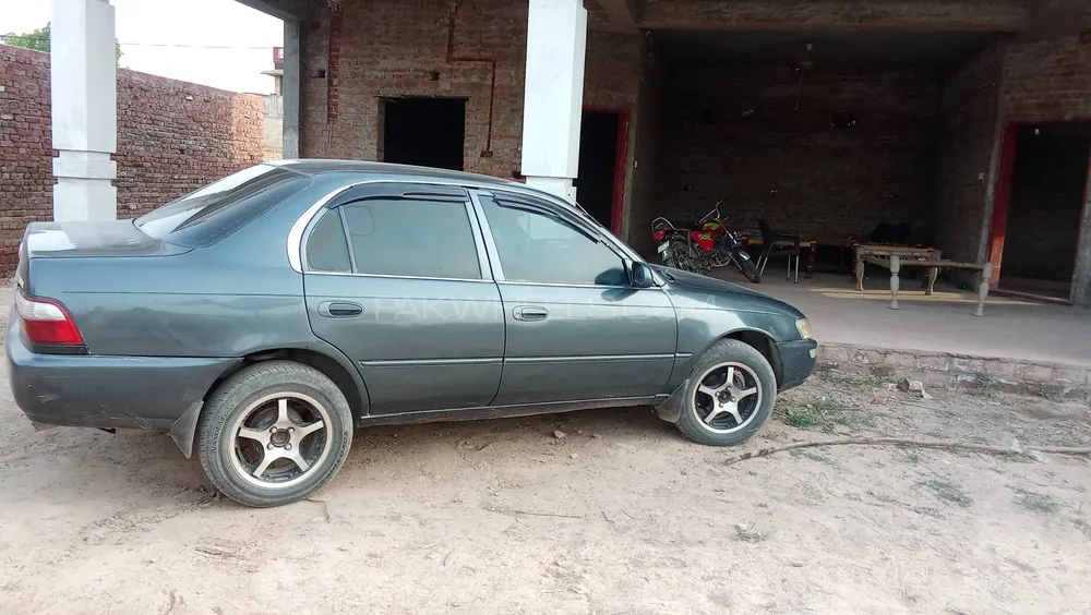 Toyota Corolla 2000 for Sale in Sargodha Image-1