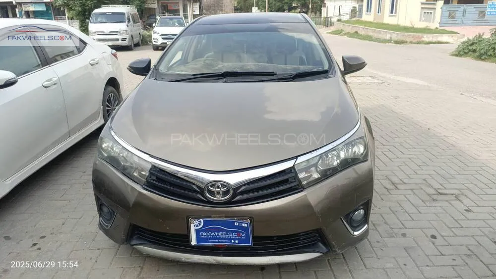 Toyota Corolla 2015 for Sale in Islamabad Image-1