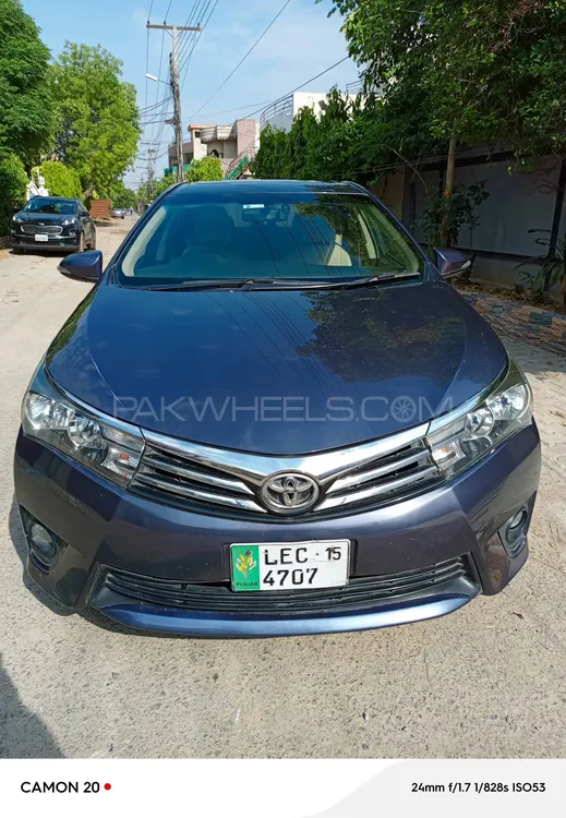 Toyota Corolla 2015 for Sale in Lahore Image-1