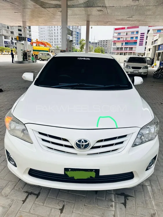 Toyota Corolla 2013 for Sale in Peshawar Image-1
