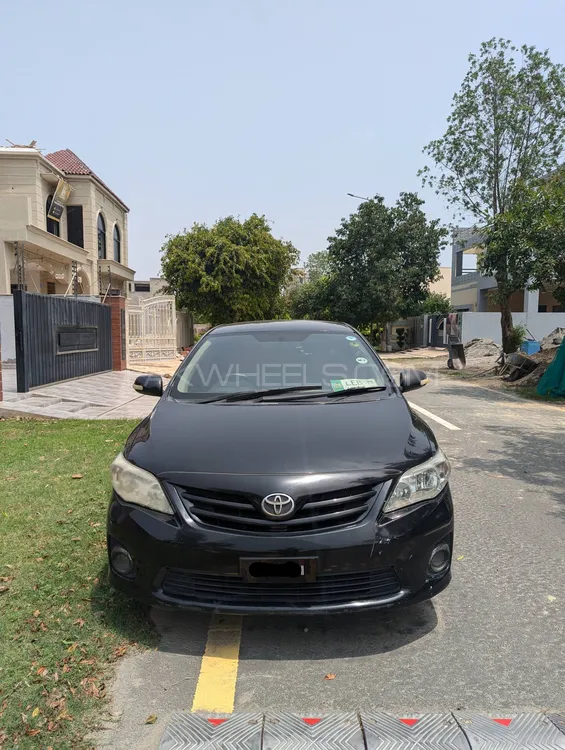 Toyota Corolla 2013 for Sale in Lahore Image-1