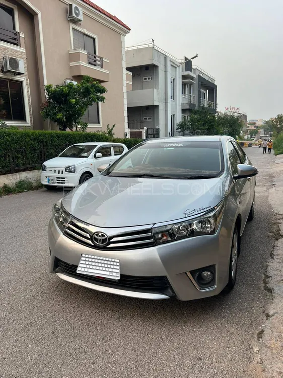 Toyota Corolla 2015 for Sale in Islamabad Image-1