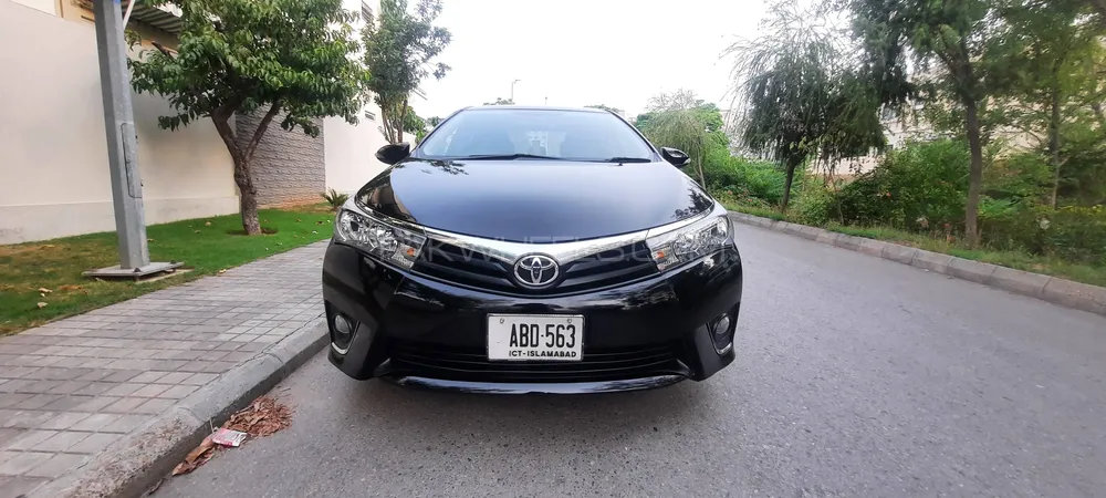 Toyota Corolla 2016 for Sale in Islamabad Image-1