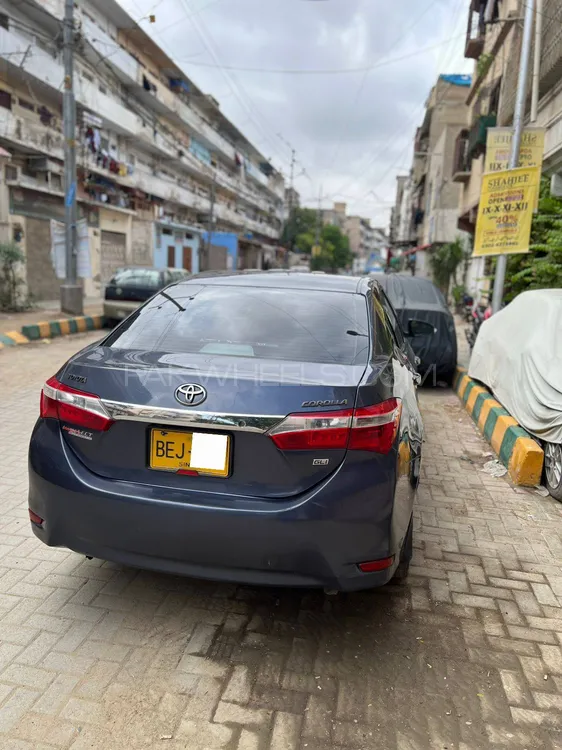 Toyota Corolla 2015 for Sale in Karachi Image-1