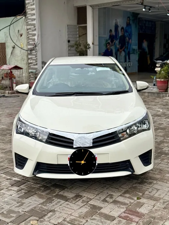Toyota Corolla 2016 for Sale in Gujrat Image-1