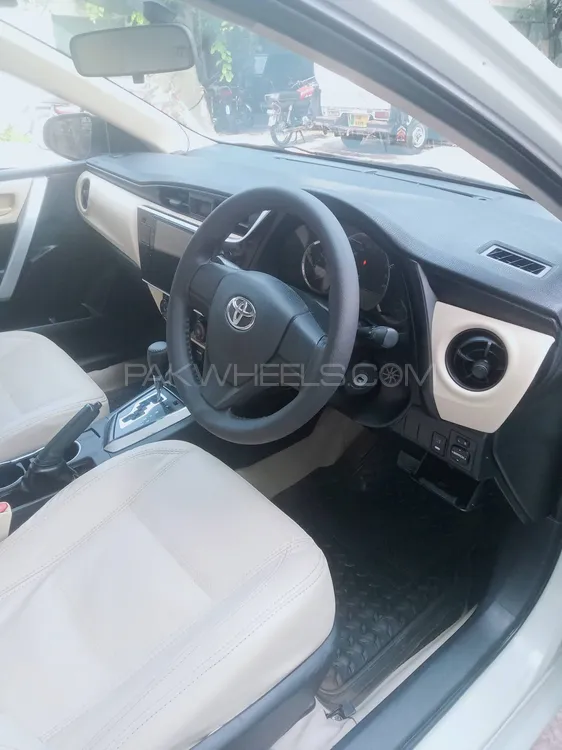Toyota Corolla 2017 for Sale in Mirpur A.K. Image-1