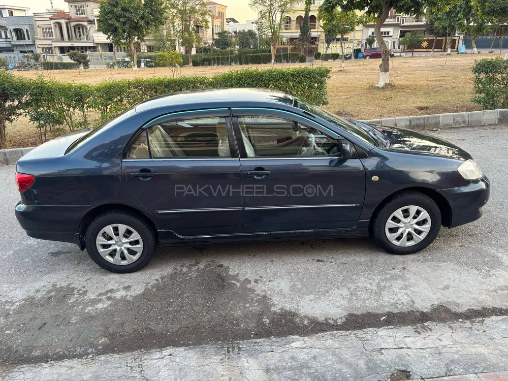 Toyota Corolla 2005 for Sale in Islamabad Image-1