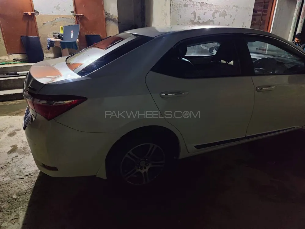 Toyota Corolla 2018 for Sale in Daska Image-1