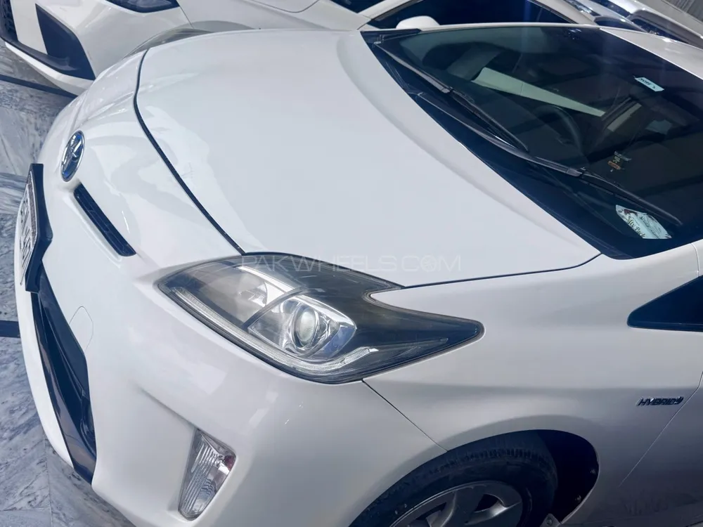 Toyota Prius 2013 for Sale in Quetta Image-1