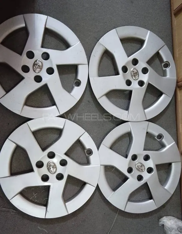 Toyota Prius Wheel Covers Image-1