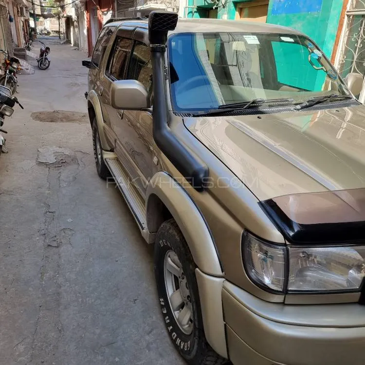 Toyota Surf 2000 for Sale in Lahore Image-1