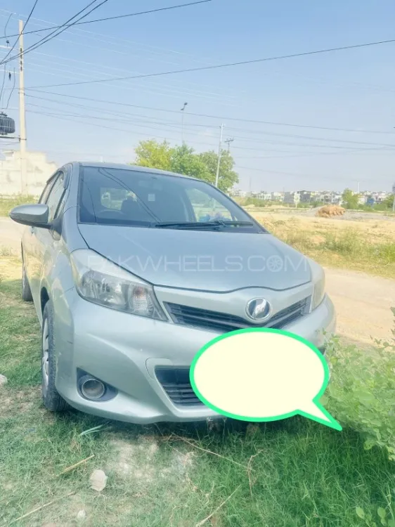 Toyota Vitz 2012 for Sale in Islamabad Image-1