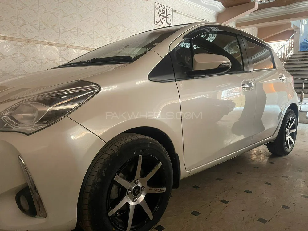 Toyota Vitz 2019 for Sale in Hyderabad Image-1