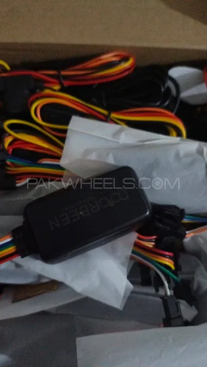 Best GPS Car tracker available with Company warranty Image-1