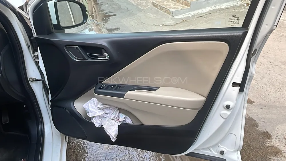 Honda City 2022 for Sale in Faisalabad Image-1