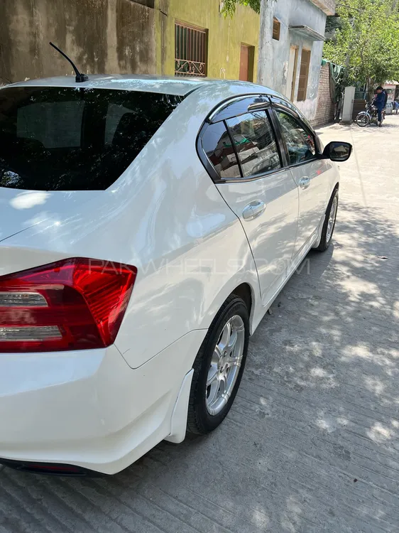 Honda City 2014 for Sale in Islamabad Image-1