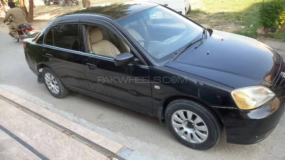 Honda Civic 2004 for Sale in Lahore Image-1