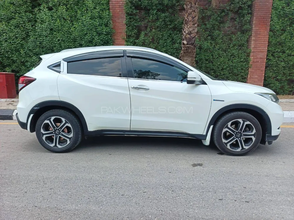 Honda Vezel 2014 for Sale in Rawalpindi Honda Vezel 2014 for Sale in Rawalpindi Image-7