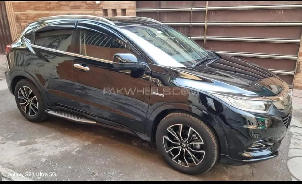 Honda Vezel 2019 for Sale in Lahore Image-1