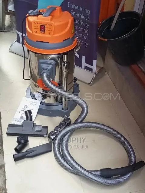 industrial German High Power Wet & Dry Vacuum Cleaner - 1500 Watts Strong Suction Image-1