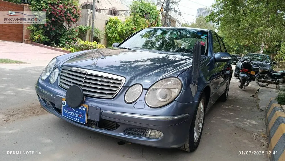 Mercedes Benz E Class 2003 for Sale in Karachi Mercedes Benz E Class 2003 for Sale in Karachi Image-3